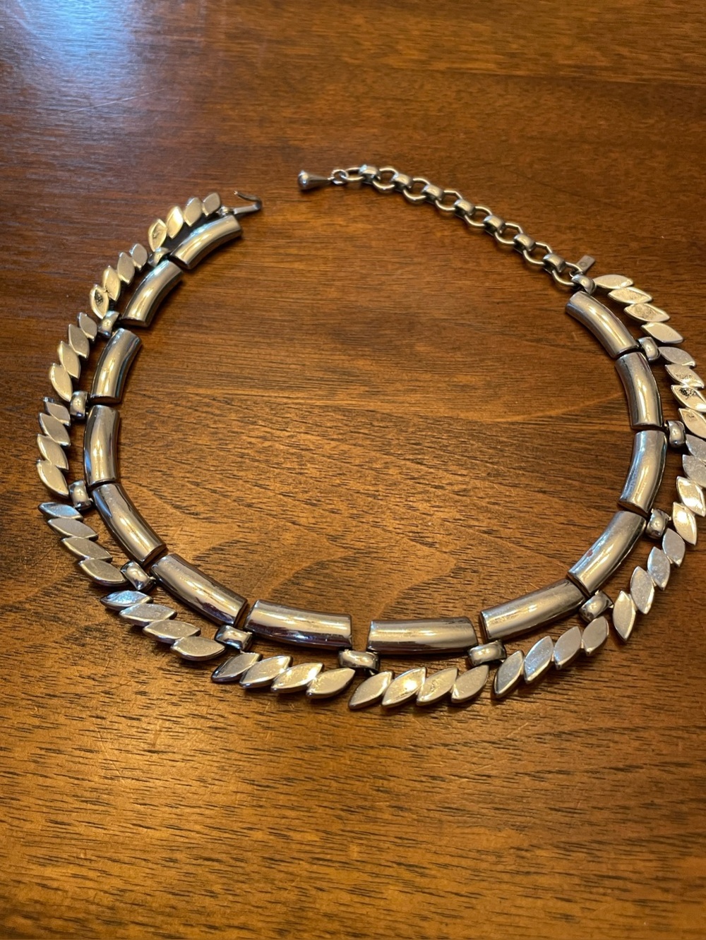 Vintage - pre 1950s- Monet Silver-Tone Leaf Link Necklace
